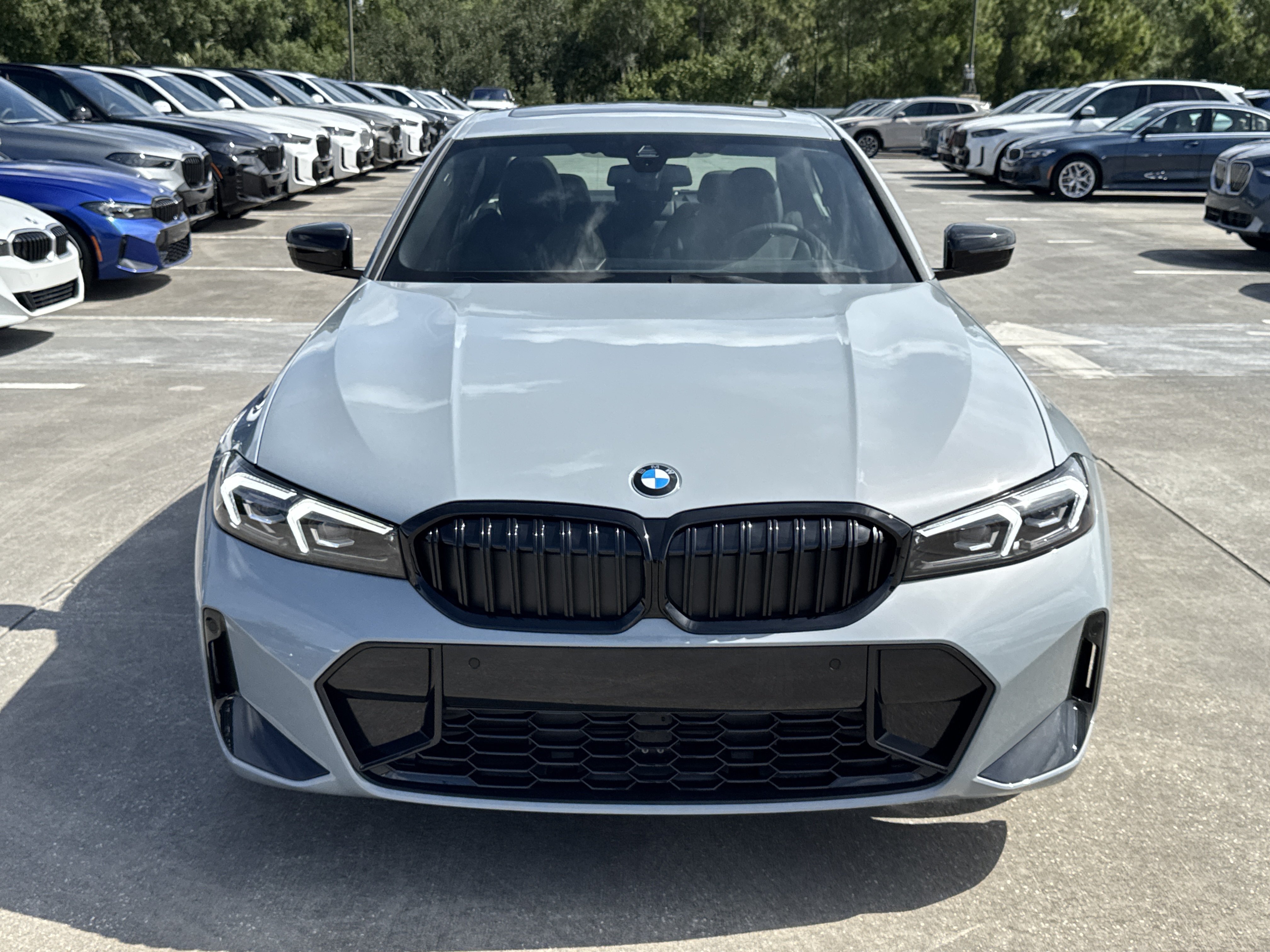 New 2026 BMW 330i Sedan w/ M Sport Package RWD image 2