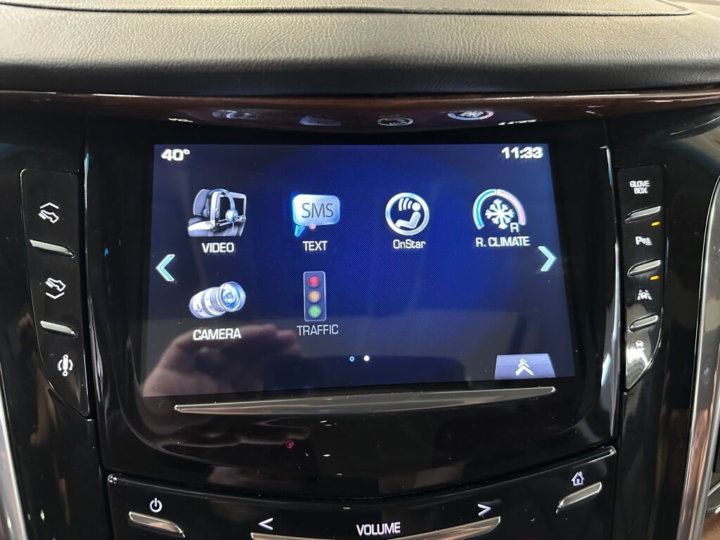 Used 2016 Cadillac Escalade ESV Luxury image 19