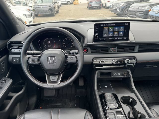 Used 2024 Honda Pilot TrailSport image 14