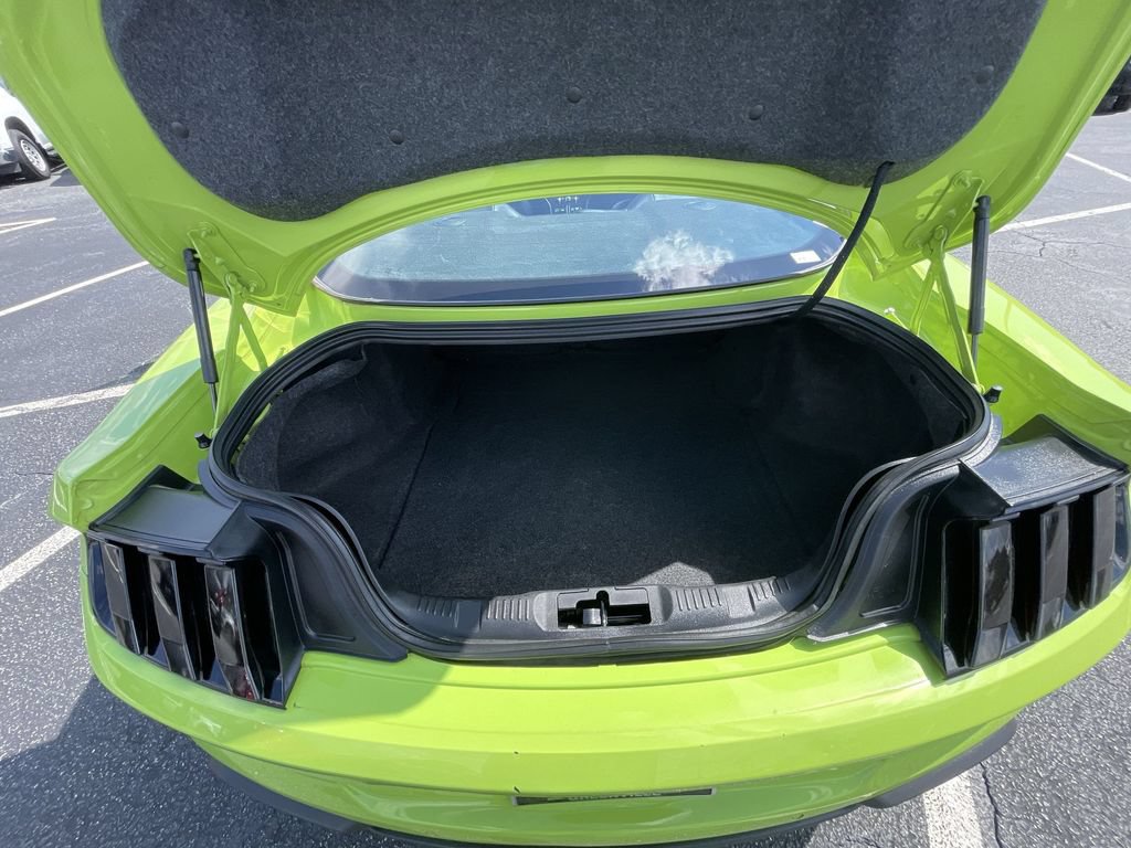 Used 2020 Ford Mustang Premium RWD image 25