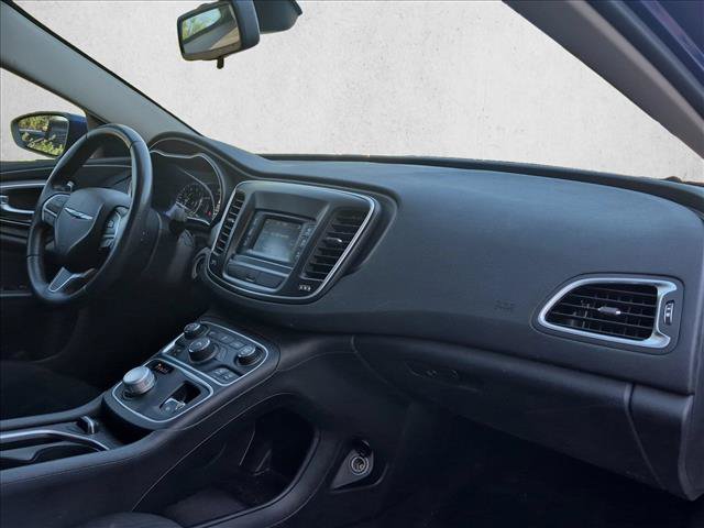 Used 2016 Chrysler 200 Limited FWD image 14