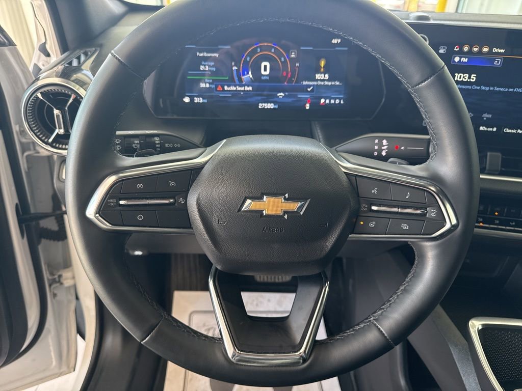 Used 2025 Chevrolet Equinox LT image 9