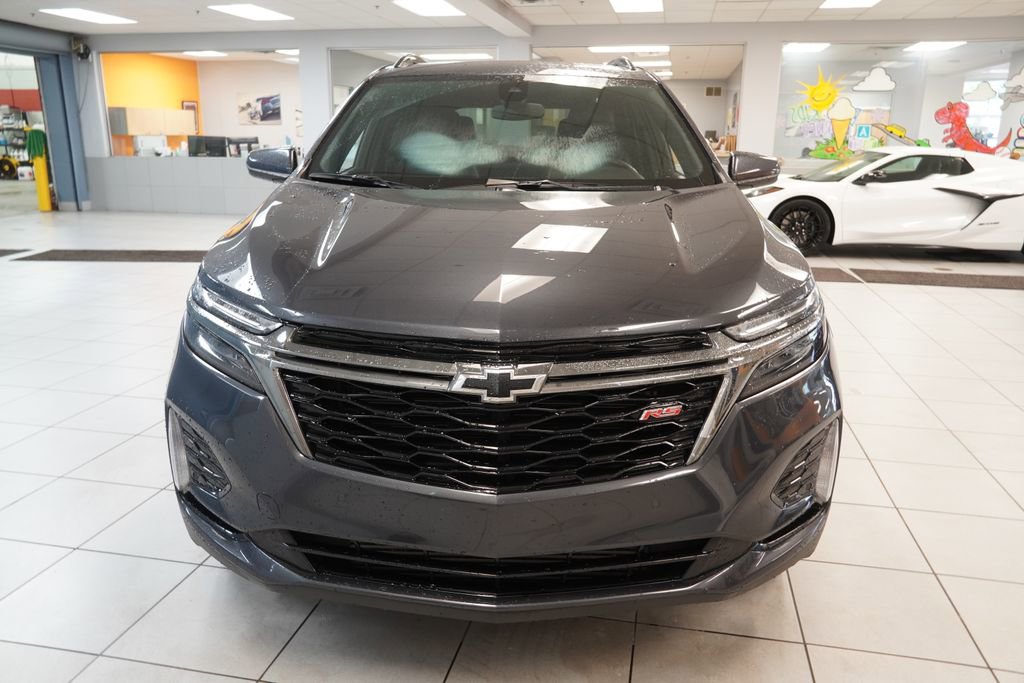 Used 2022 Chevrolet Equinox RS w/ LPO, Floor Liner Package AWD/4WD image 16