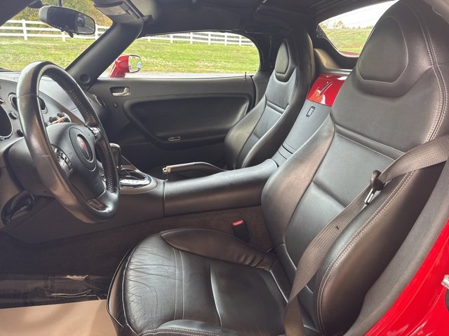 Used 2007 Pontiac Solstice Convertible w/ Premium Package image 4