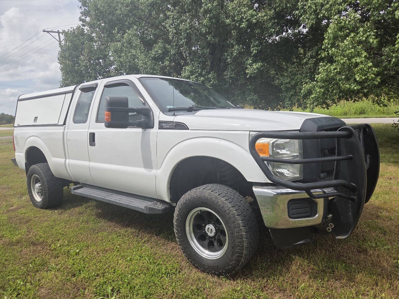 Used 2012 Ford F250 XL w/ PWR Equipment Group AWD/4WD image 2