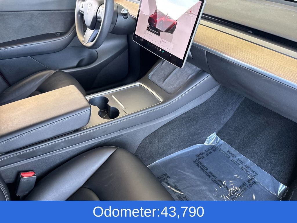 Used 2022 Tesla Model Y Performance image 15