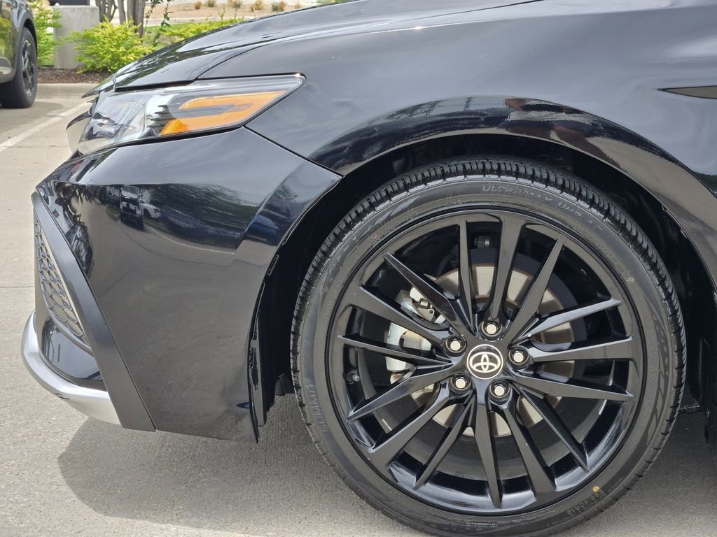 Used 2023 Toyota Camry XSE FWD image 14
