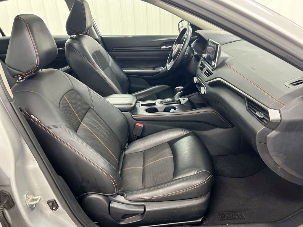Used 2020 Nissan Altima 2.0 SR image 22