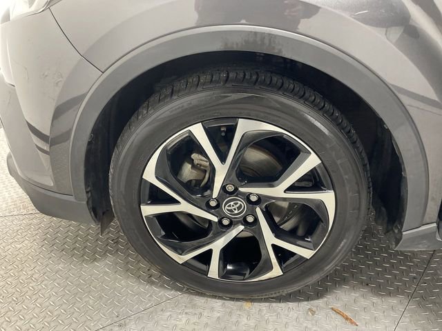 Used 2019 Toyota C-HR Limited image 10
