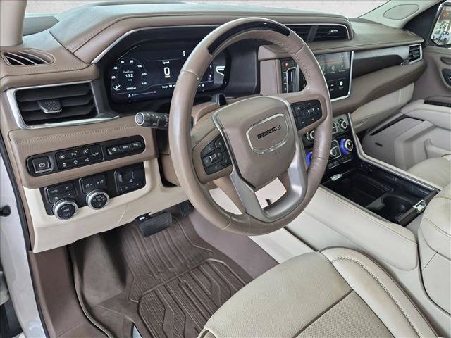 Used 2023 GMC Yukon Denali w/ Denali Reserve Package AWD/4WD image 10