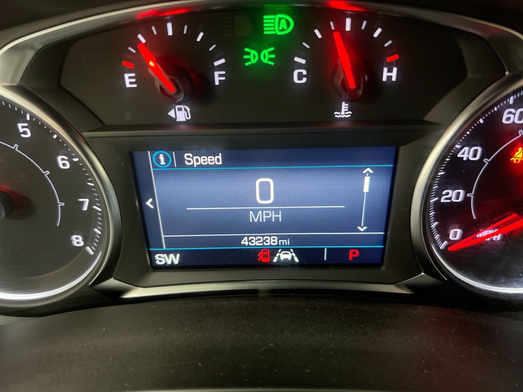 Used 2024 GMC Terrain SLE AWD/4WD image 13