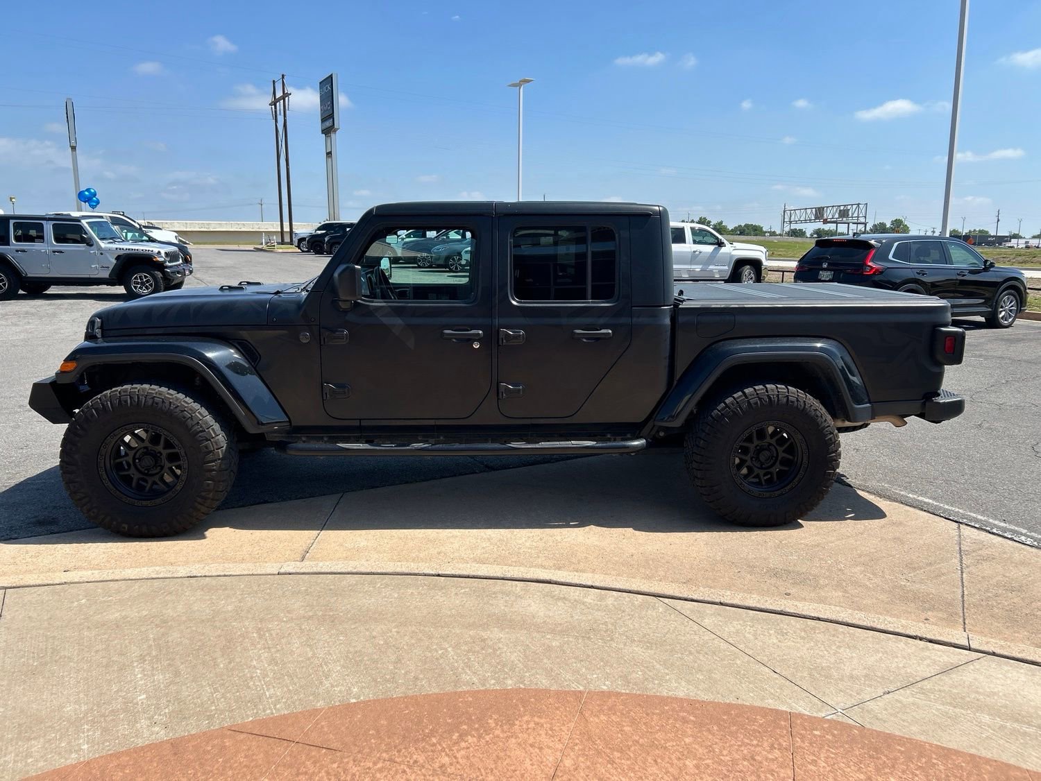 Used 2022 Jeep Gladiator Sport AWD/4WD image 7