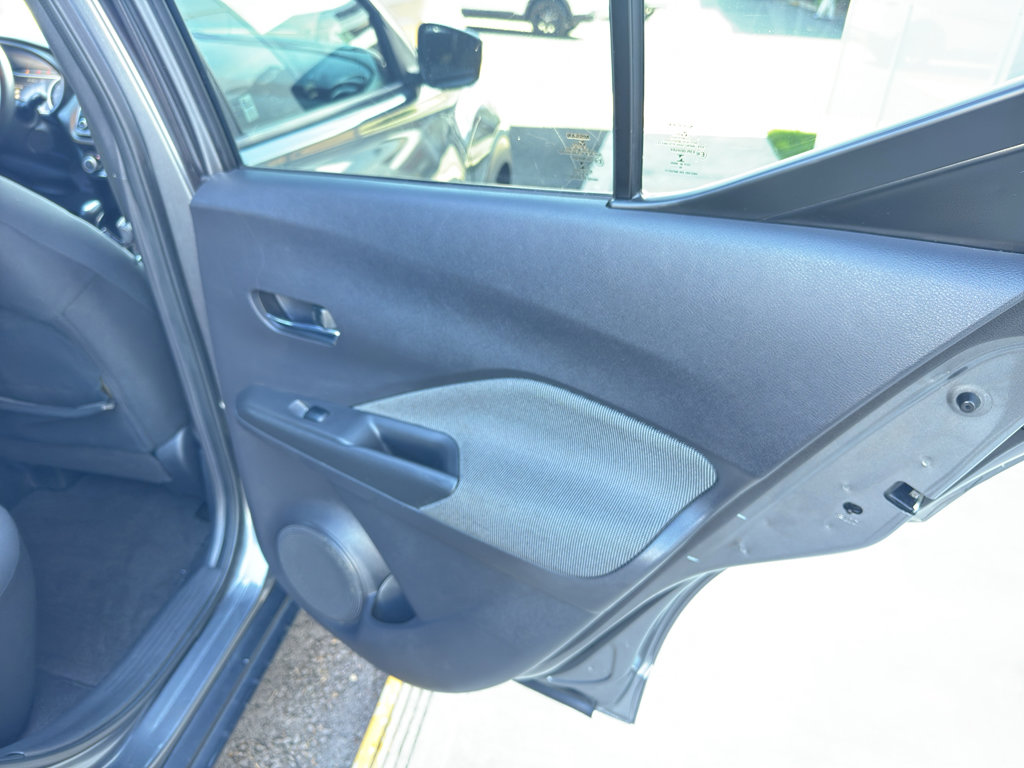 Used 2018 Nissan Kicks SV image 17