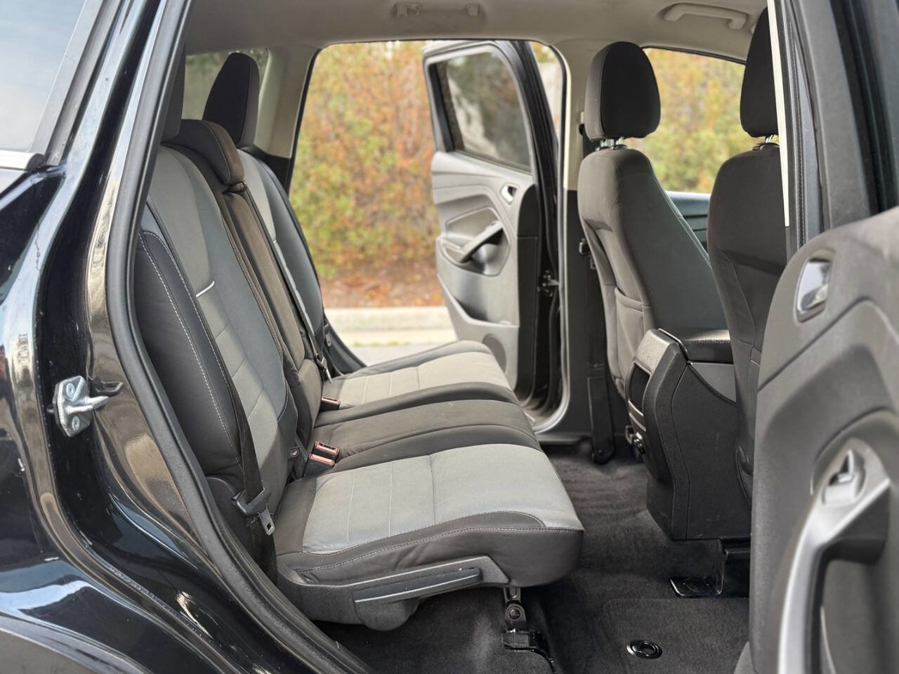 Used 2014 Ford Escape SE image 17