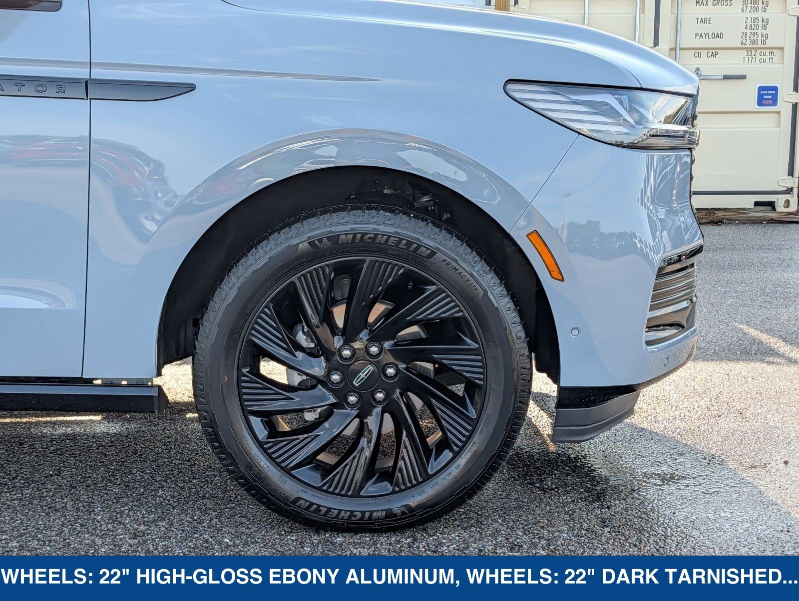 Used 2025 Lincoln Navigator Reserve w/ Jet Appearance Package AWD/4WD image 12