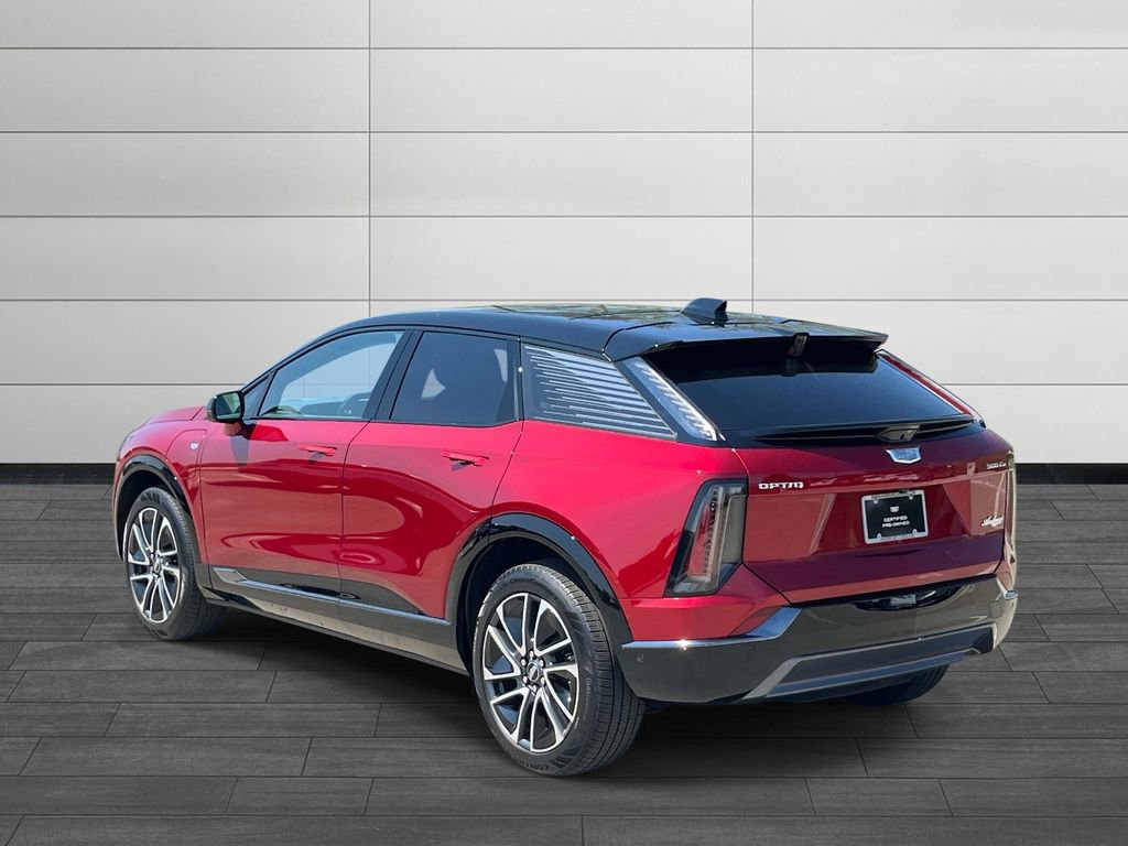 Used 2025 Cadillac Optiq Sport 1 image 3