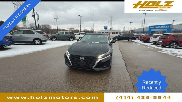 Used 2023 Nissan Altima 2.5 SV image 3