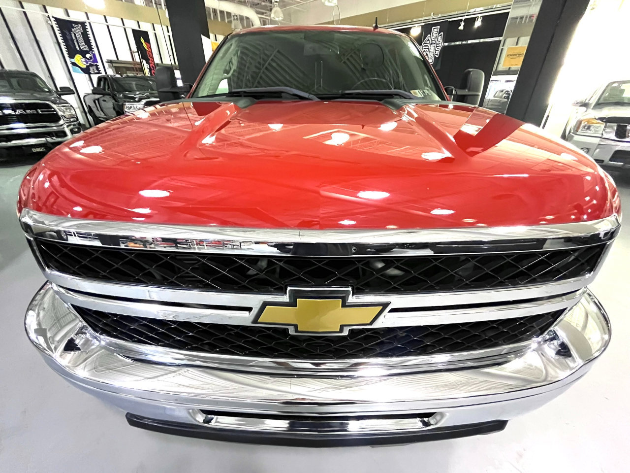 Used 2013 Chevrolet Silverado 3500 LTZ w/ LTZ Plus Package image 9