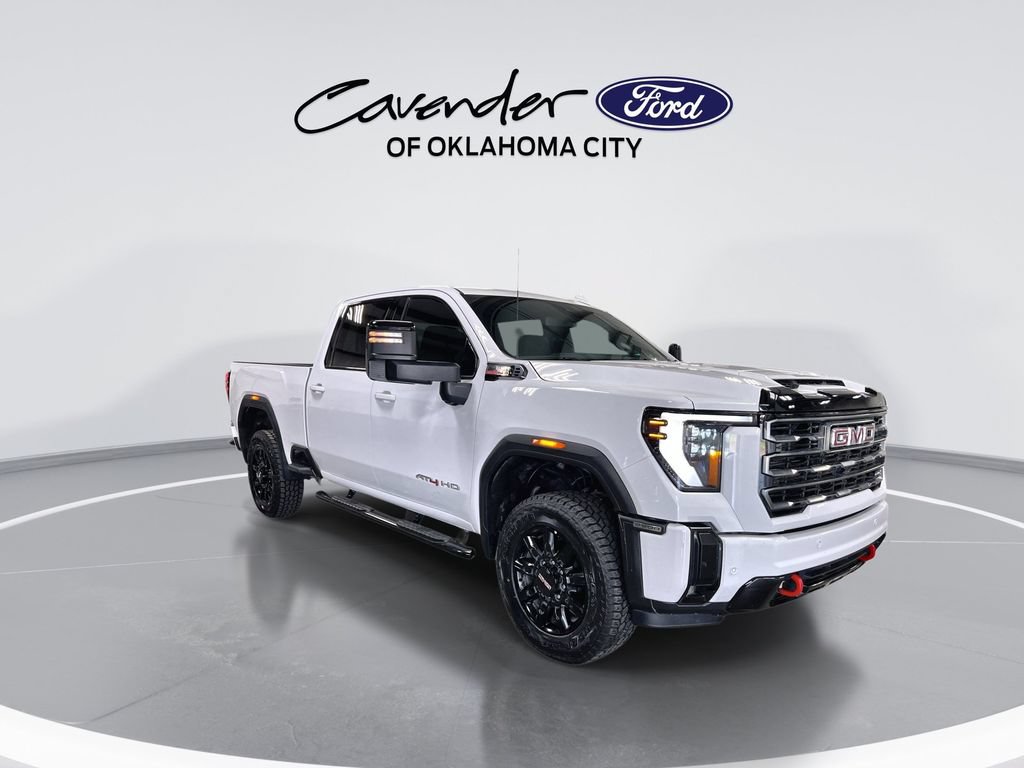 Used 2025 GMC Sierra 2500 AT4 AWD/4WD image 2