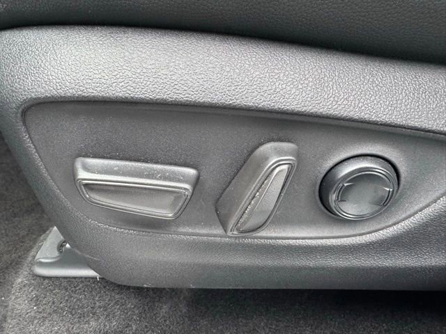 Used 2024 Toyota Grand Highlander Limited image 21