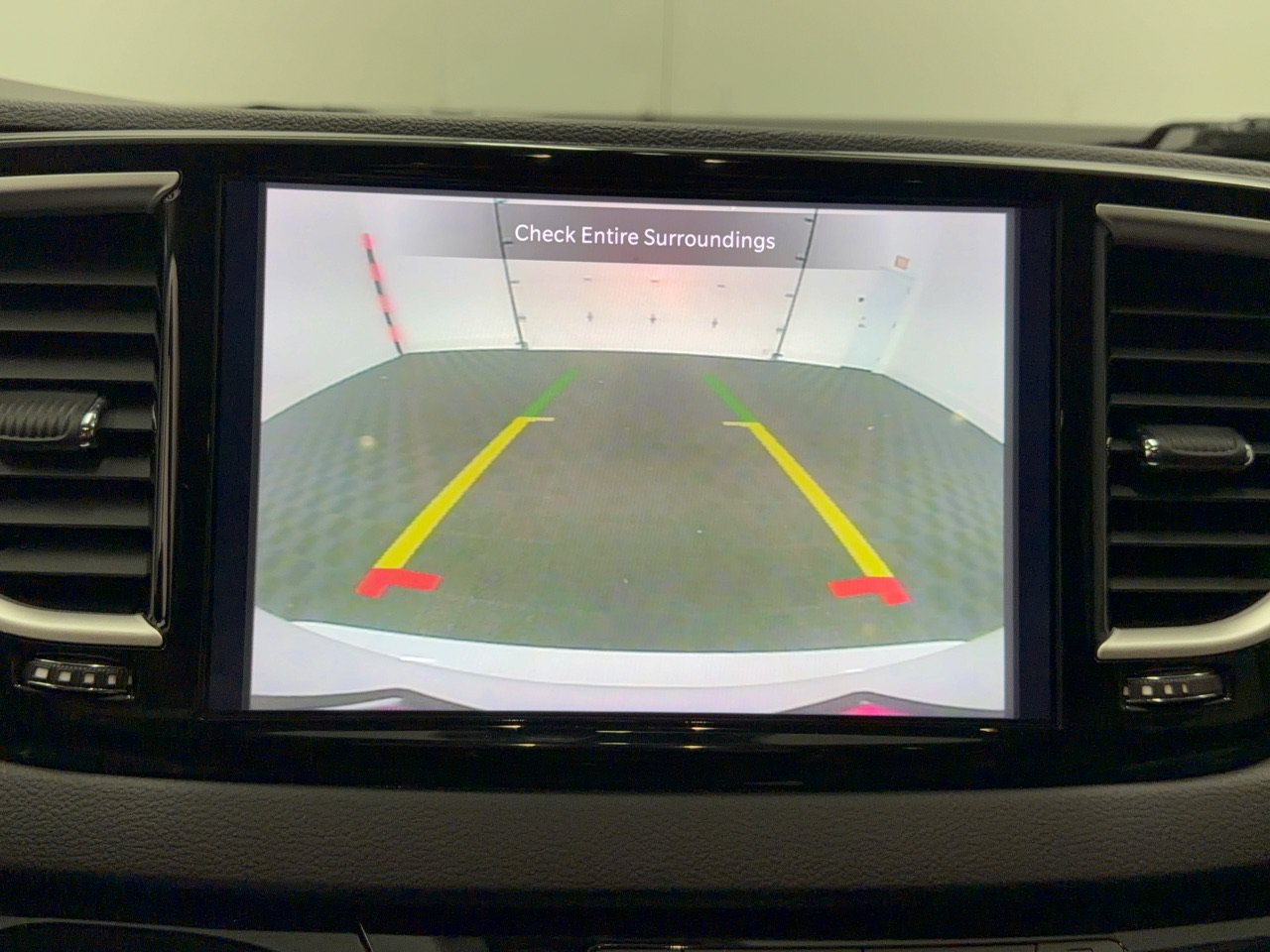 Used 2022 Chrysler Pacifica Touring-L FWD image 23