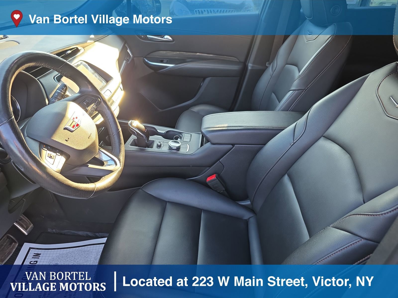 Used 2020 Cadillac XT4 Sport w/ Cold Weather Package image 10