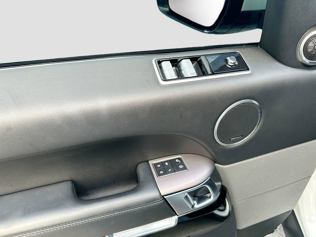 Used 2020 Land Rover Range Rover Sport HSE image 23