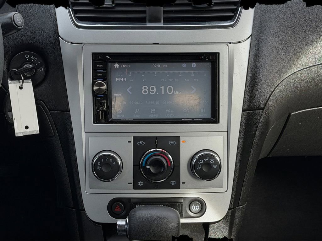 Used 2010 Chevrolet Malibu LT image 13