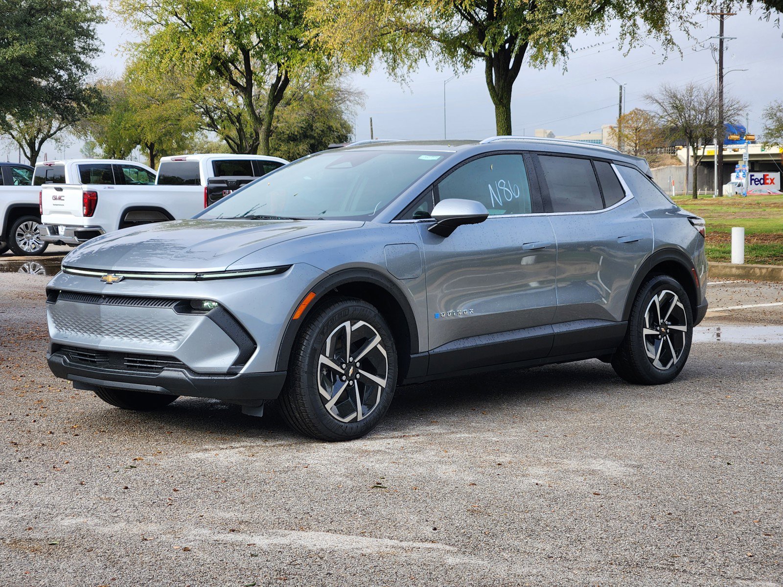 New 2026 Chevrolet Equinox EV LT image 2