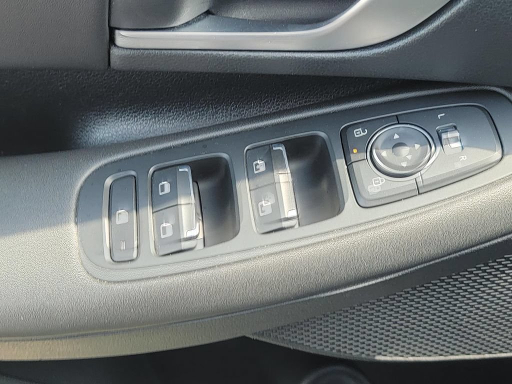 Used 2024 Hyundai Sonata SEL FWD image 34