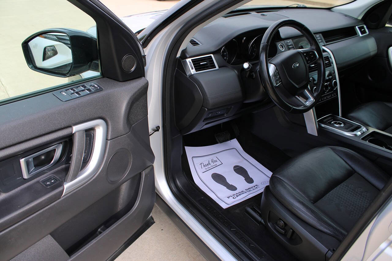 Used 2018 Land Rover Discovery Sport SE image 13