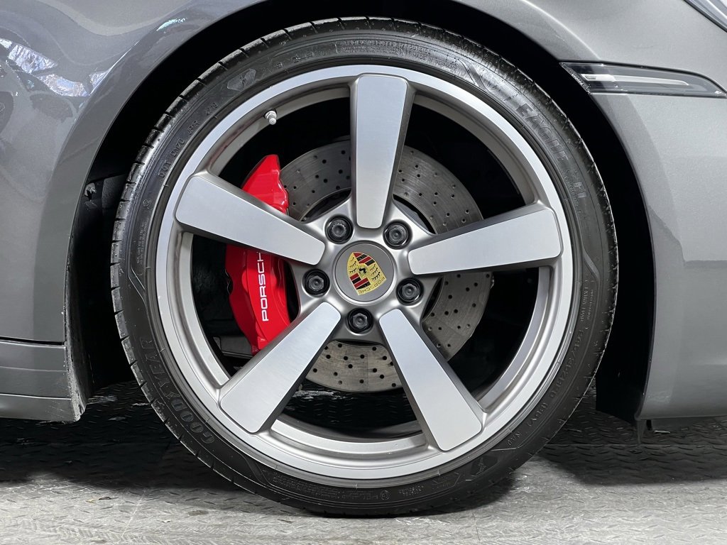 Certified 2020 Porsche 911 Cabriolet image 15