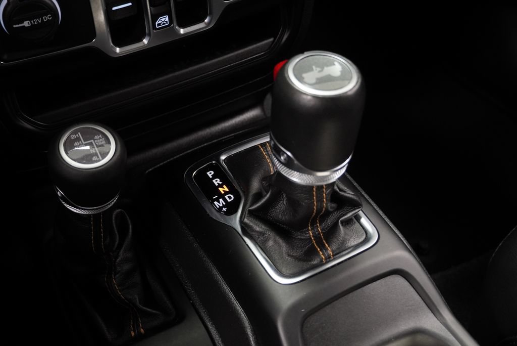 Used 2023 Jeep Wrangler Unlimited Sahara AWD/4WD image 37