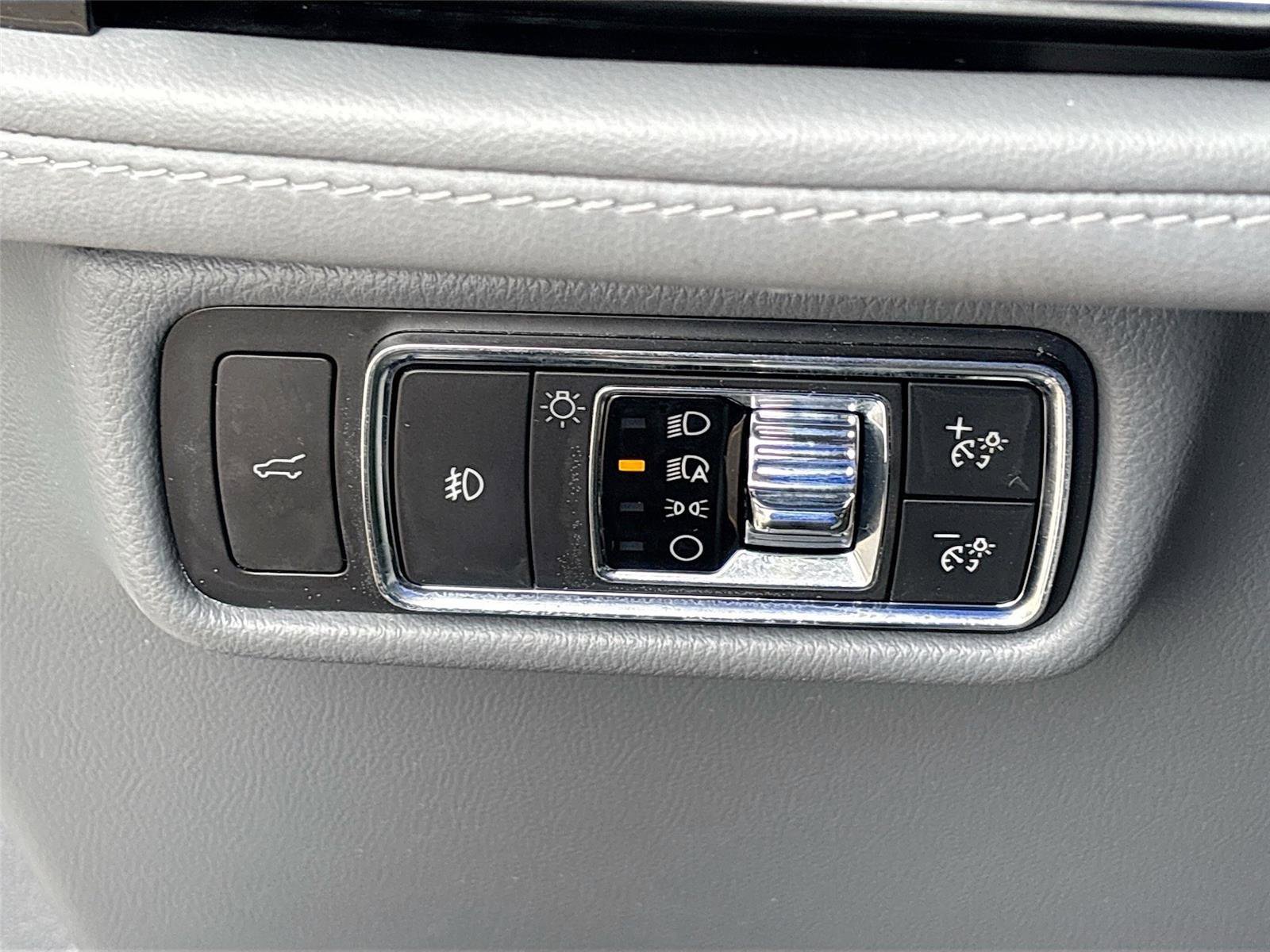 Used 2020 Lincoln Aviator Reserve w/ Equipment Group 202A image 10