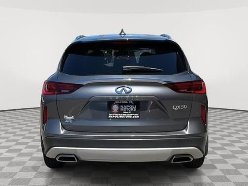 Used 2022 INFINITI QX50 Essential AWD/4WD image 4