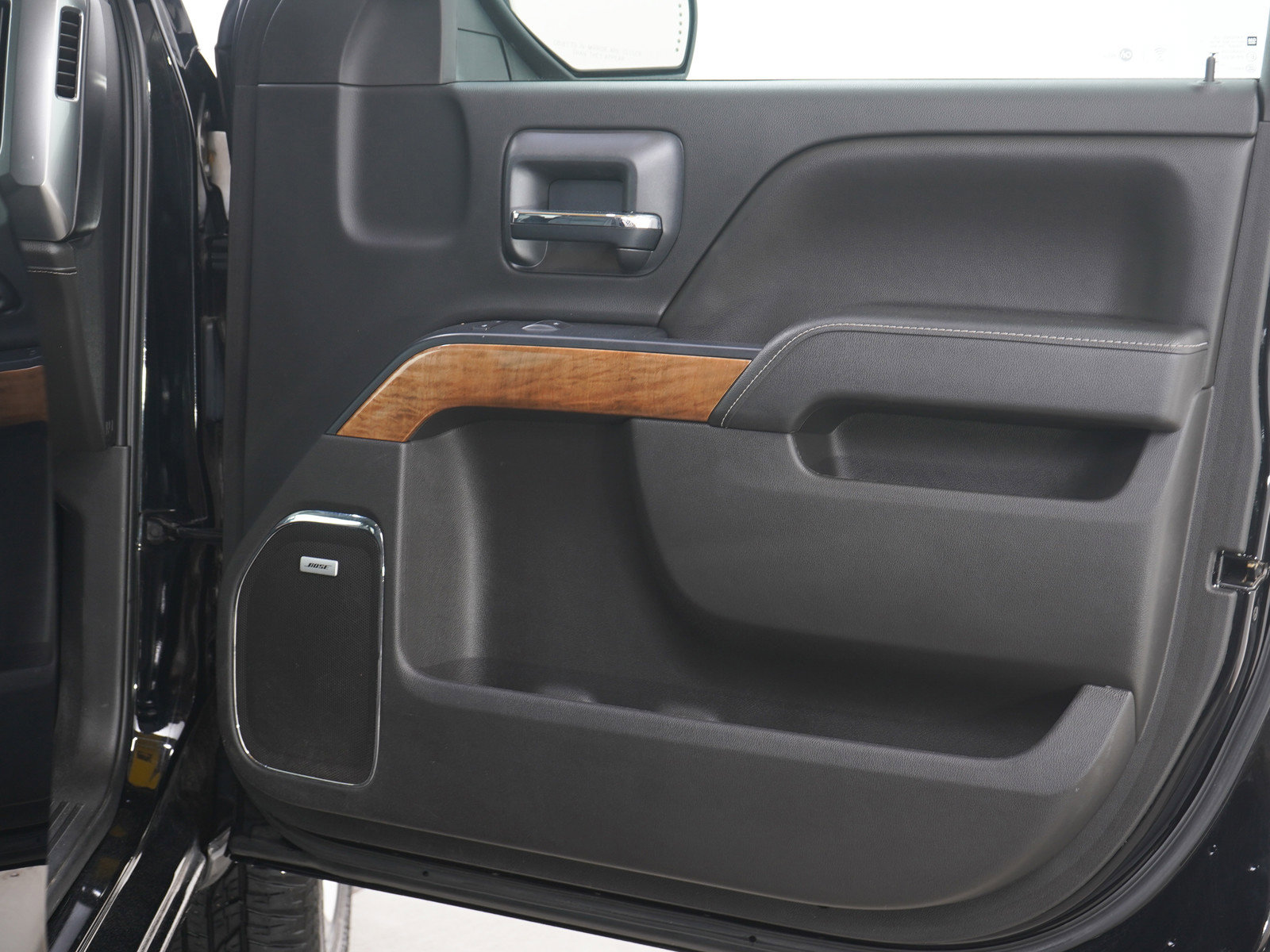 Used 2016 Chevrolet Silverado 1500 LTZ w/ Sport Package image 12