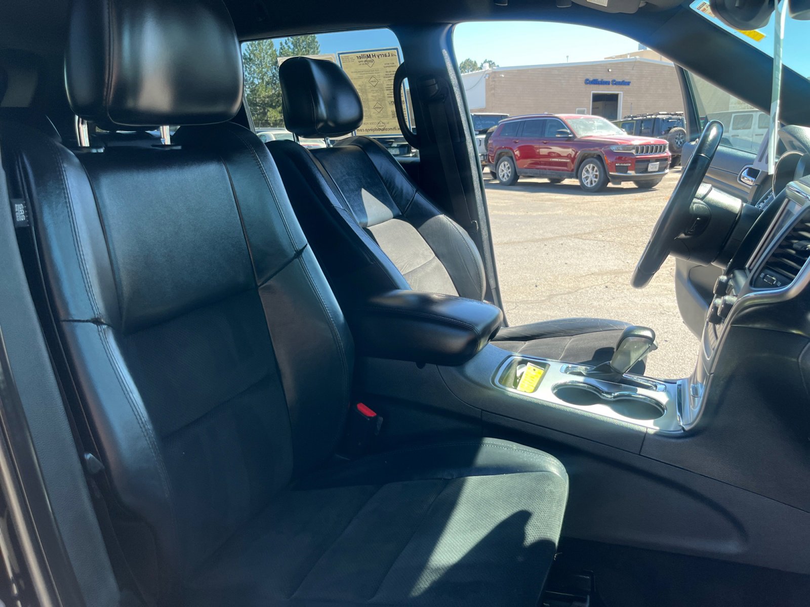 Used 2018 Jeep Grand Cherokee Altitude image 19