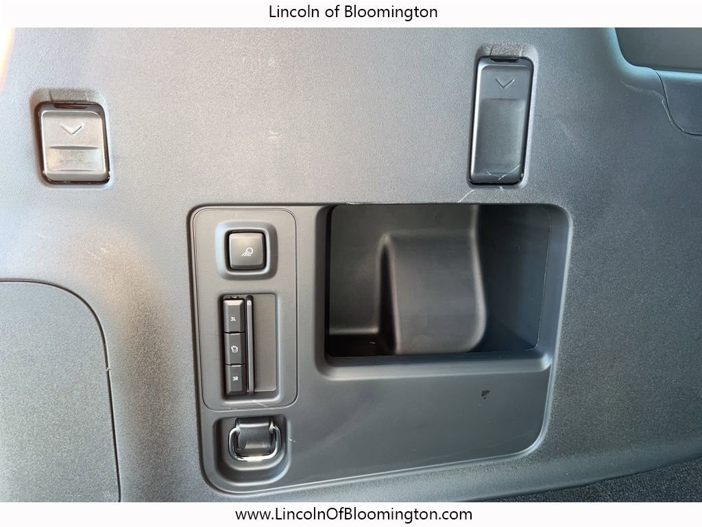 New 2025 Lincoln Navigator L Black Label image 15