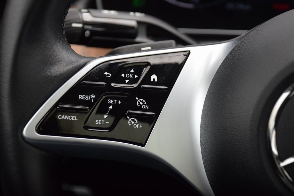 Certified 2025 Mercedes-Benz C 300 Sedan image 23