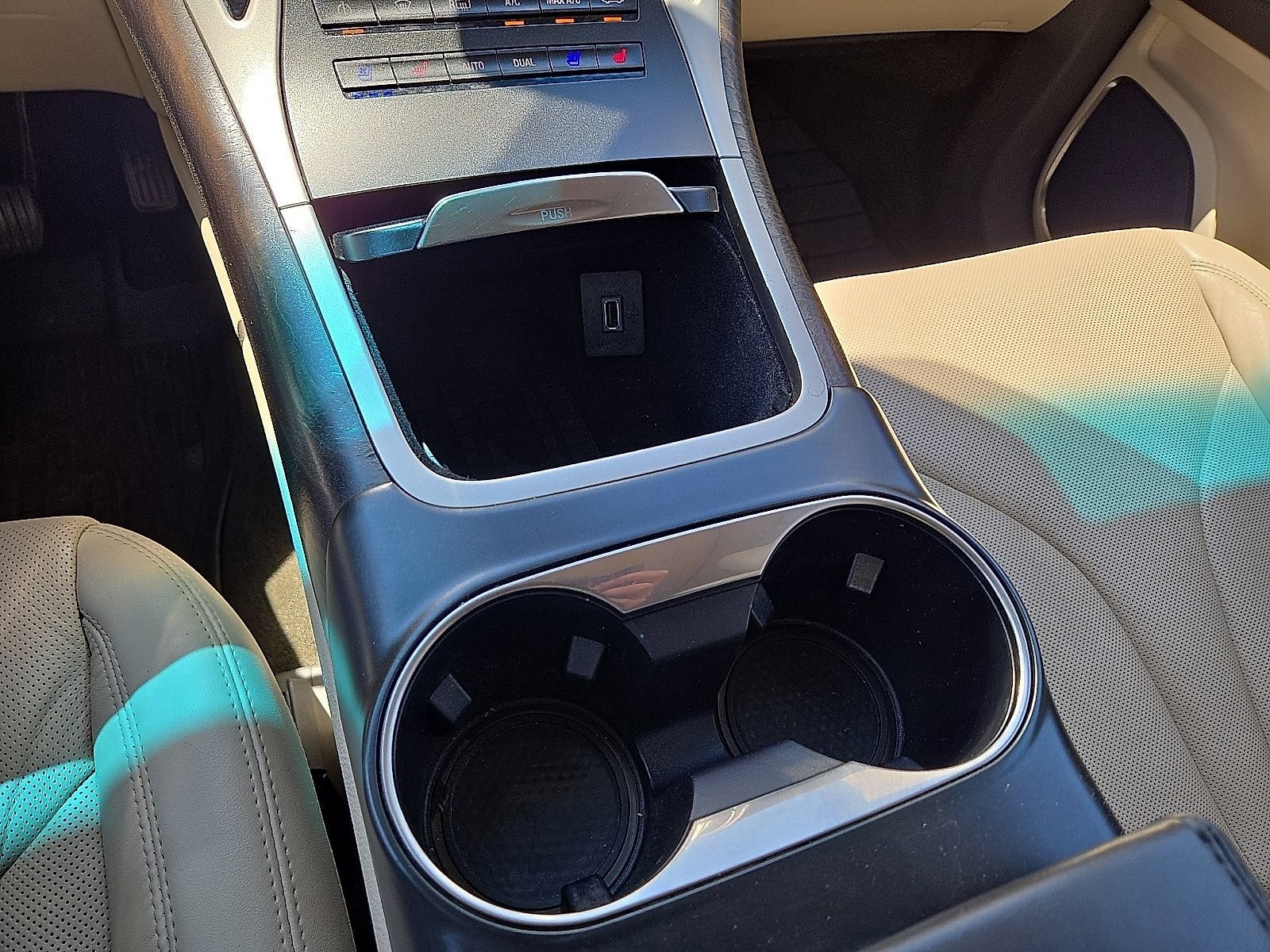 Used 2019 Lincoln Nautilus Reserve FWD image 31