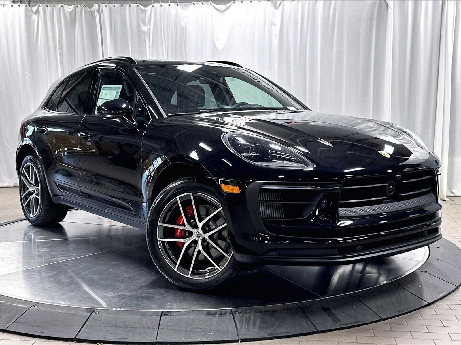 New 2026 Porsche Macan S AWD/4WD image 9