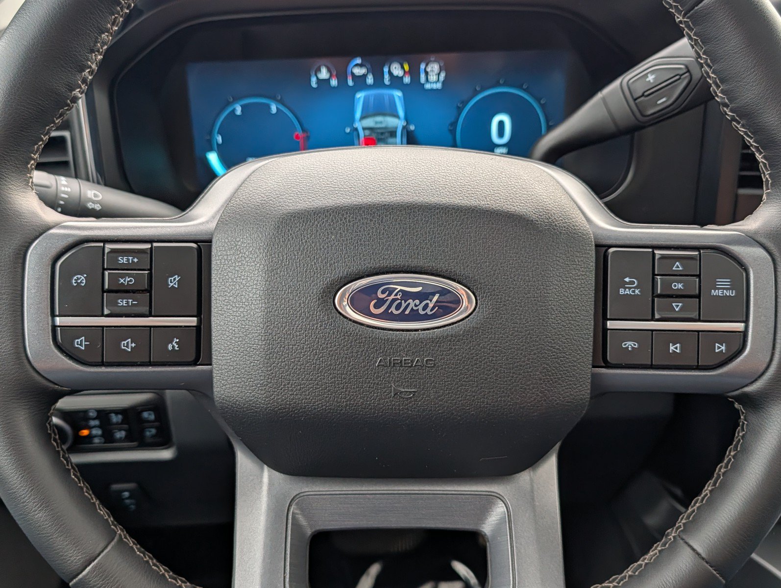 Used 2026 Ford F350 Lariat AWD/4WD image 25