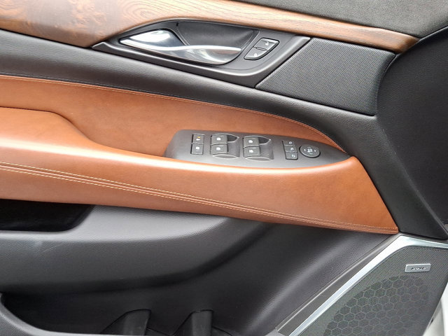 Used 2020 Cadillac Escalade Luxury image 15