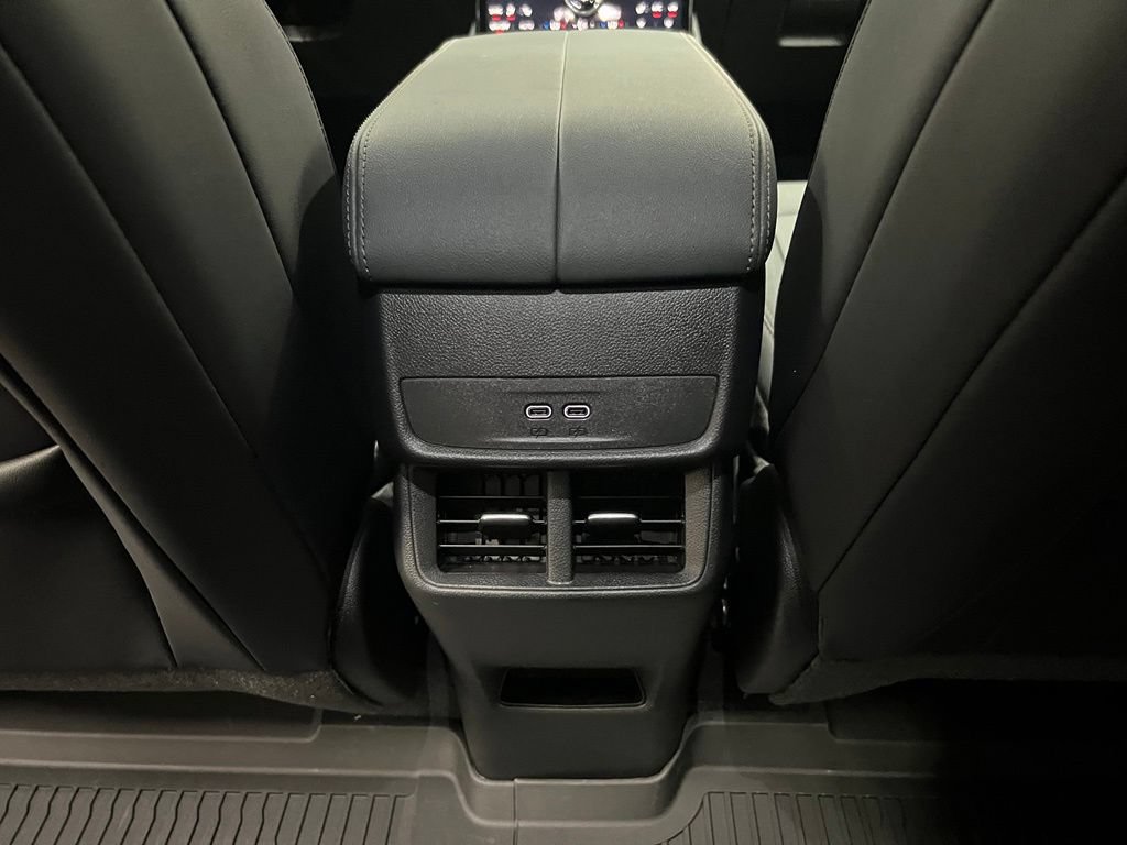 New 2027 GMC Terrain AT4 w/ LPO, Floor Liner Package AWD/4WD image 33