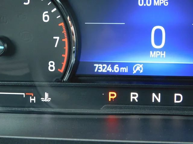 Used 2023 Ford Explorer XLT AWD/4WD image 24