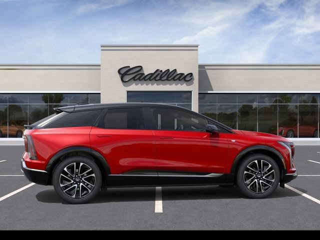 New 2026 Cadillac Optiq Sport 2 w/ LPO, Floor Liner Package AWD/4WD image 5