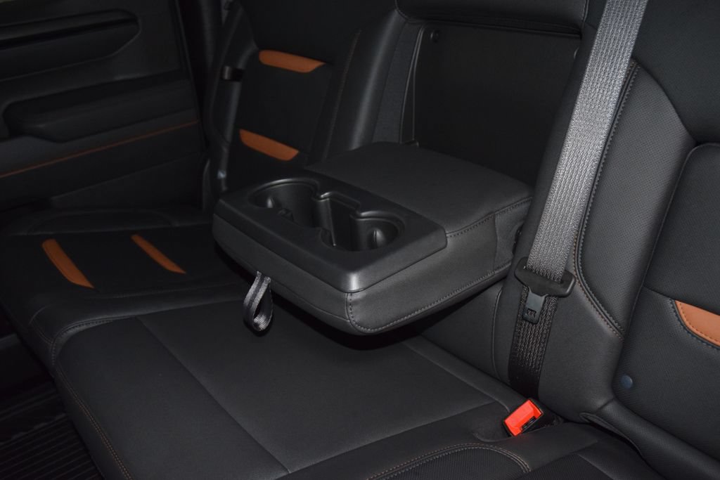 Used 2025 GMC Sierra 1500 AT4 w/ AT4 Premium Package AWD/4WD image 44