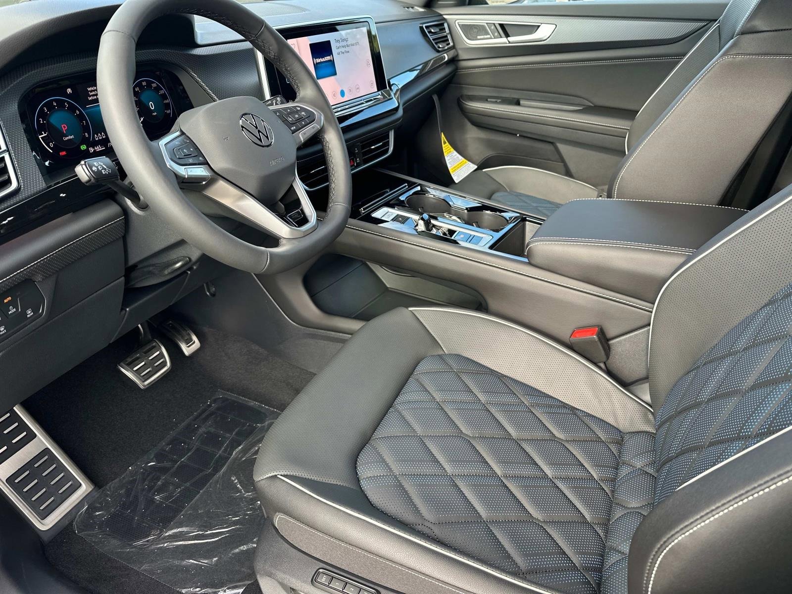 New 2026 Volkswagen Atlas Cross Sport SEL Premium R-Line image 7