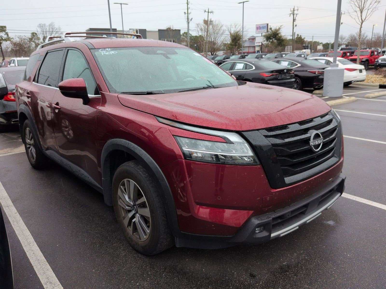 Used 2022 Nissan Pathfinder SL w/ SL Black Package image 12