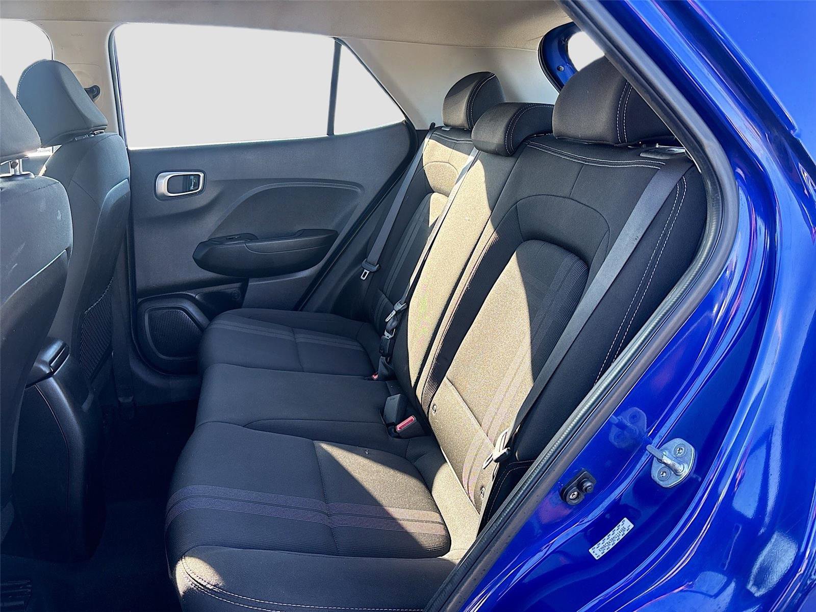 Used 2021 Hyundai Venue SEL image 24